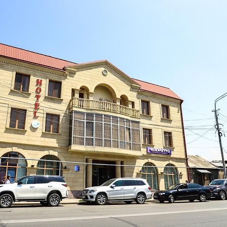 Sd Hotel 耶烈万 外观 照片