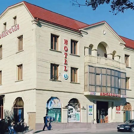 Sd Hotel 耶烈万 外观 照片