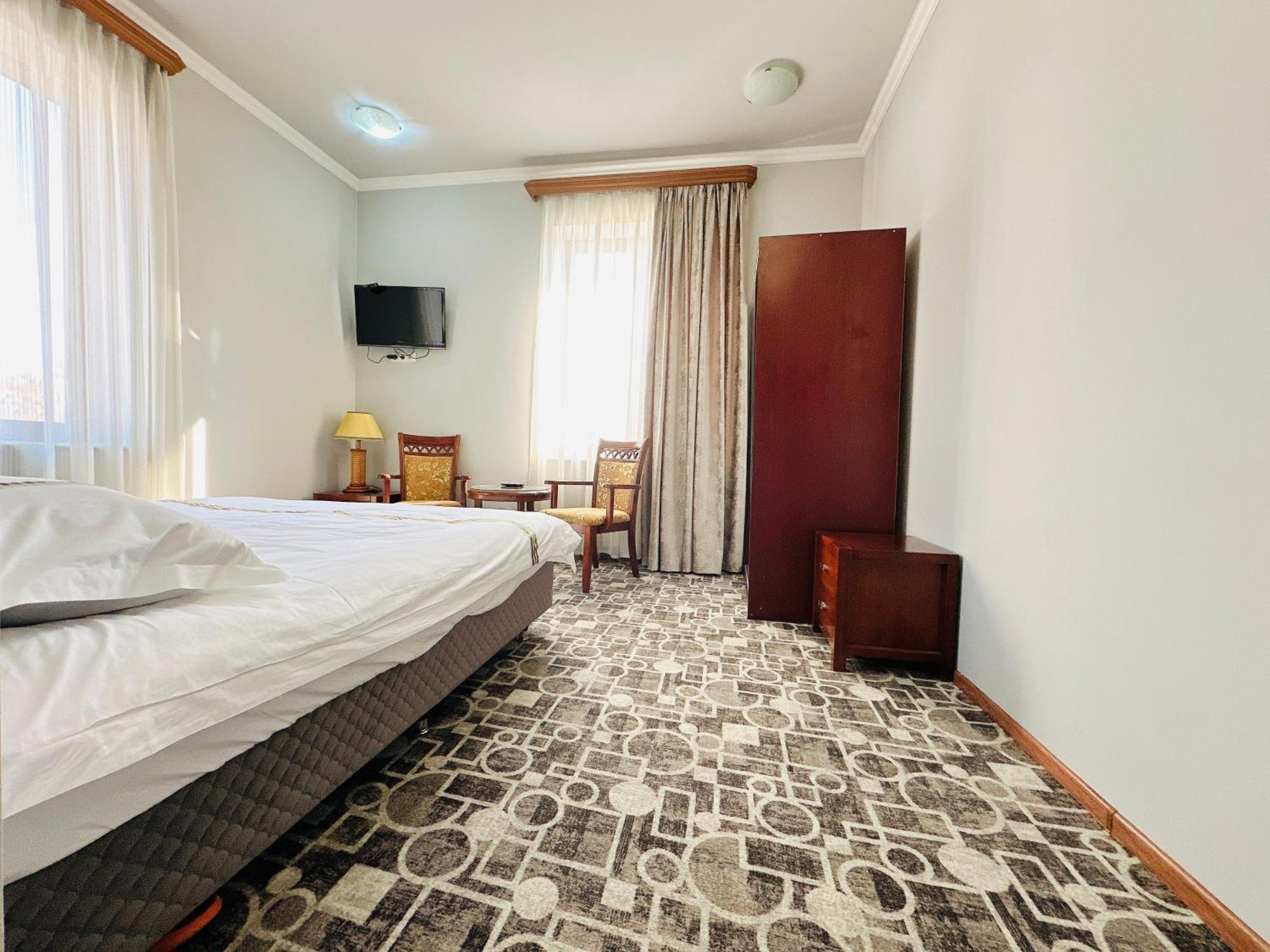 Sd Hotel 耶烈万 外观 照片